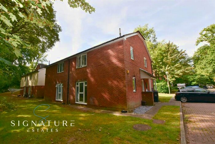 1 Bedroom Maisonette To Rent In Ravenscroft, Watford, WD25