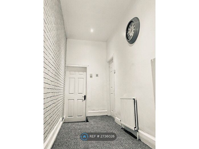 2 Bedroom Flat To Rent In County Road, Liverpool, L4