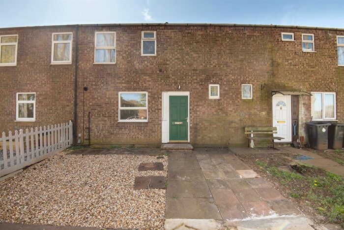 3 Bedroom Terraced House For Sale In Nightingale Lane, Wellingborough, NN8