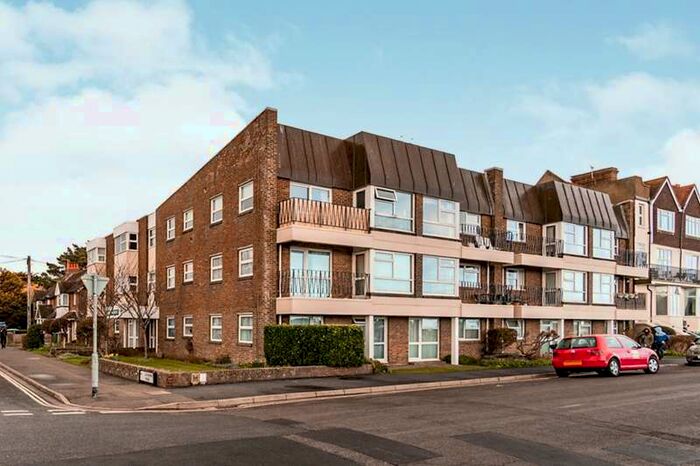 2 Bedroom Flat To Rent In Green Court, St. Catherines Road, BN17