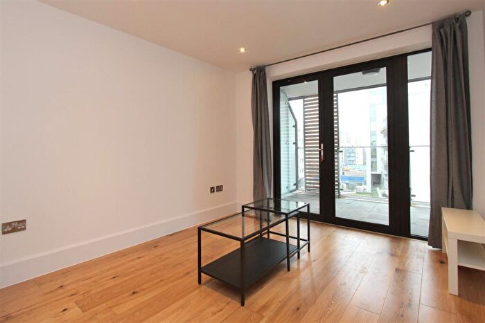 1 Bedroom Apartment To Rent In Lagrange Court, Axio Way, London, E3
