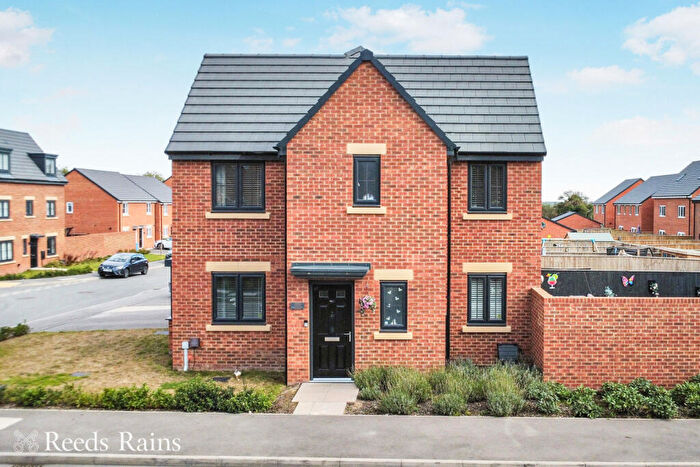 3 Bedroom Semi-Detached House For Sale In Pitman Way, Costhorpe, Worksop, Nottinghamshire, S81