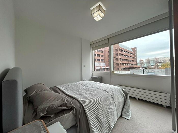 1 Bedroom Apartment To Rent In One Park West, L1