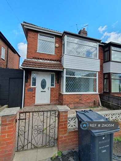 3 Bedroom Semi-Detached House To Rent In Palm Street, Droylsden, Manchester, M43