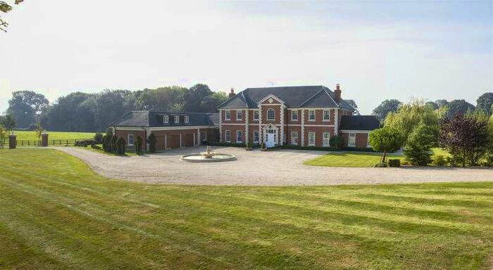 6 Bedroom House For Sale In Priory Park Fernham, Faringdon, Oxfordshire, SN7