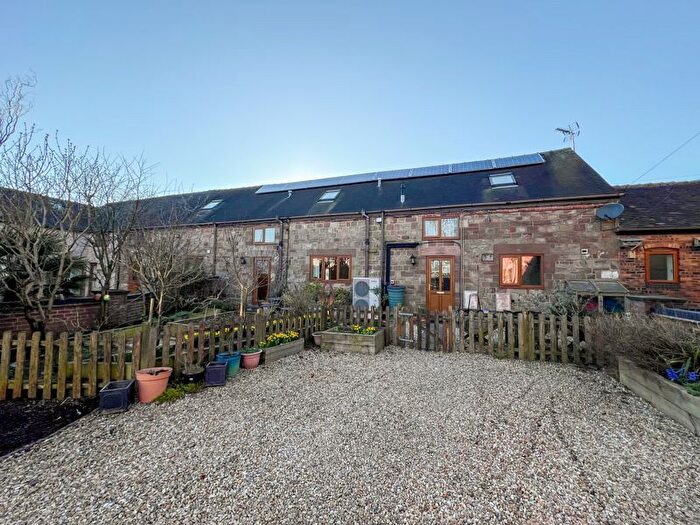 3 Bedroom Barn Conversion For Sale In Armshead Road, Werrington, Hj., ST9