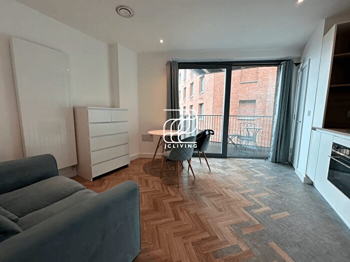 1 Bedroom Flat To Rent In Bow Locks, Gillender Street, London, E3