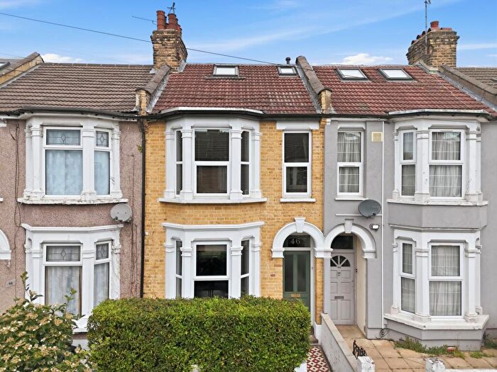 4 Bedroom Terraced House For Sale In Waterloo Road, Leyton, E10