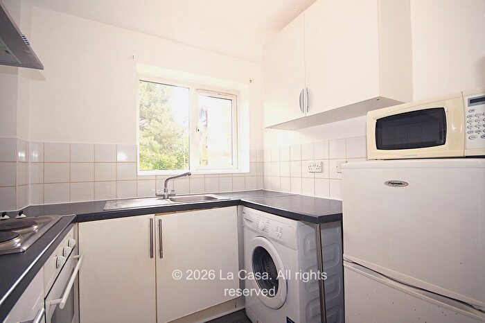Studio For Sale In Linwood Close, Camberwell, London, SE5