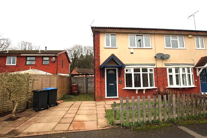 3 Bedroom Semi-Detached House To Rent In Wysall Road, Northampton, Northamptonshire, NN3