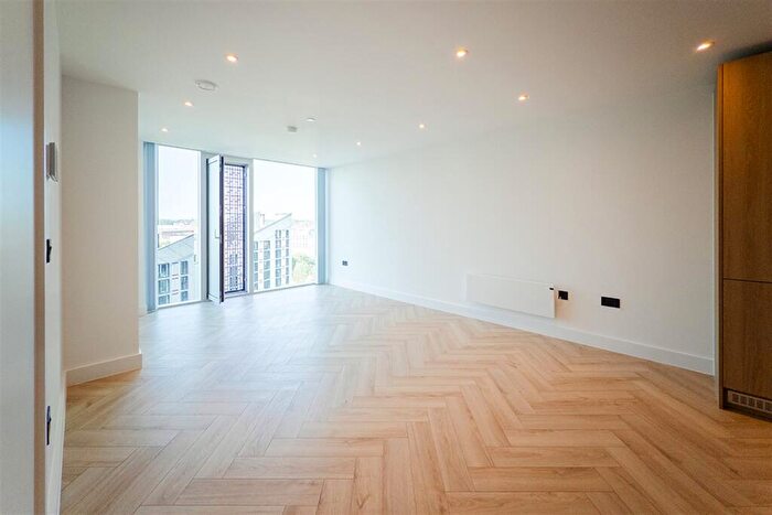 2 Bedroom Apartment To Rent In Bankside, Colliers Yard, M3