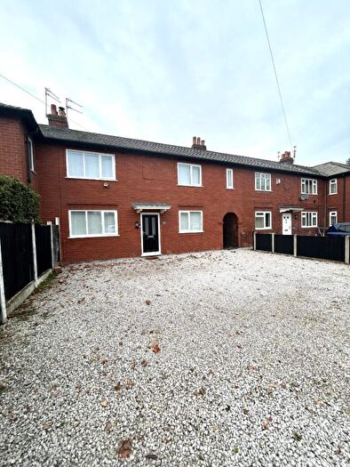 4 Bedroom Semi Detached House To Rent In First Avenue, Clayton, Manchester, M11