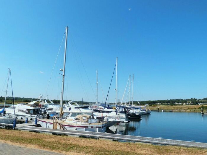 2 Bedroom Flat To Rent In Medina Breeze Walk, Binfield, Newport, PO30