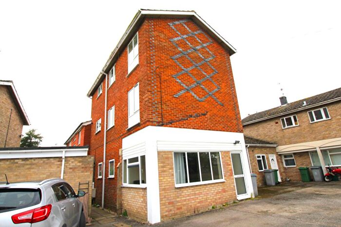 1 Bedroom Flat To Rent In Lingwood Gardens, Lingwood, Norfolk, NR13