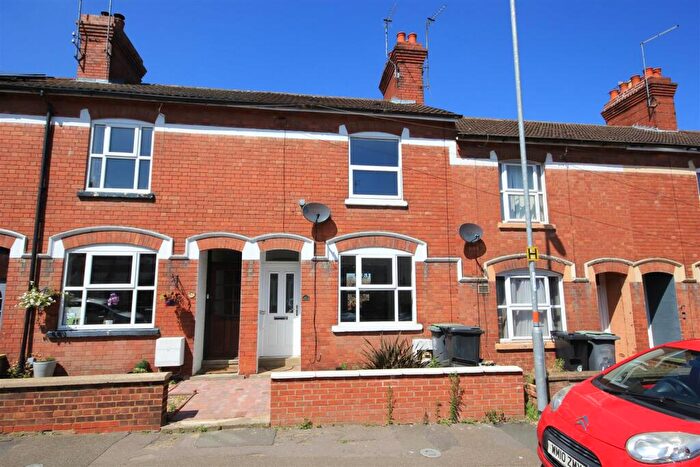 2 Bedroom Terraced House For Sale In Washbrook Road, Rushden, NN10