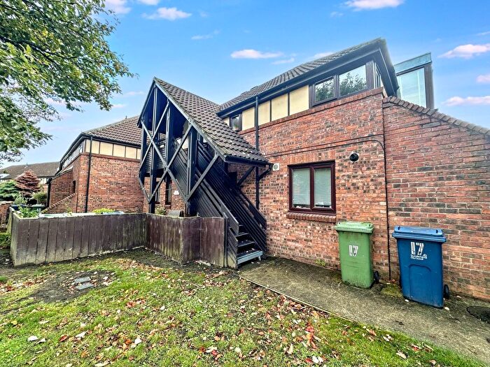 2 Bedroom Flat For Sale In Dunlin Drive, Washington, NE38