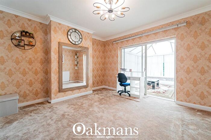 3 Bedroom Semi-Detached House For Sale In Chartley Road, Birmingham, West Midlands, B23 - Photo 5