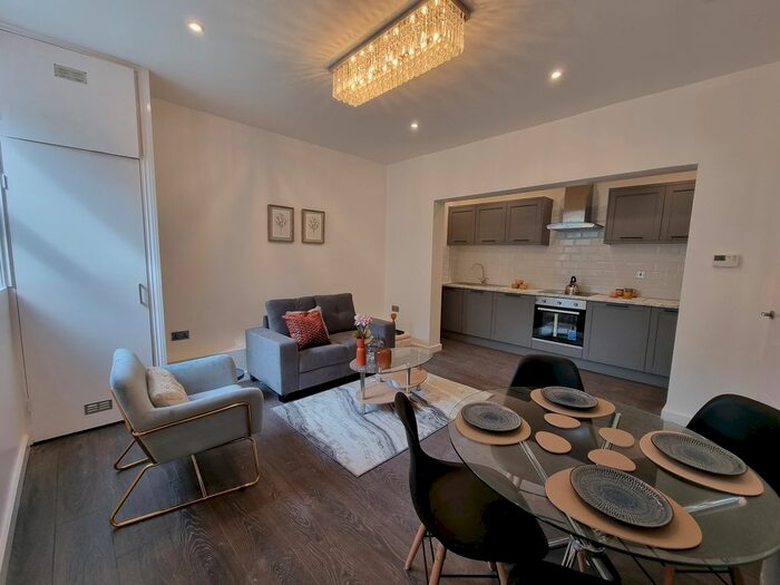 2 Bedroom Flat To Rent In Church Street, Enfield, London, N9