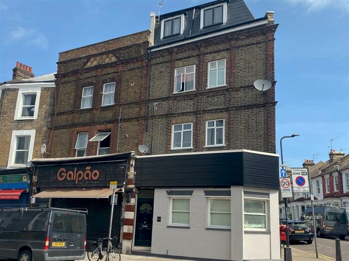 3 Bedroom Flat To Rent In Harrow Road, Kensal Green, NW10