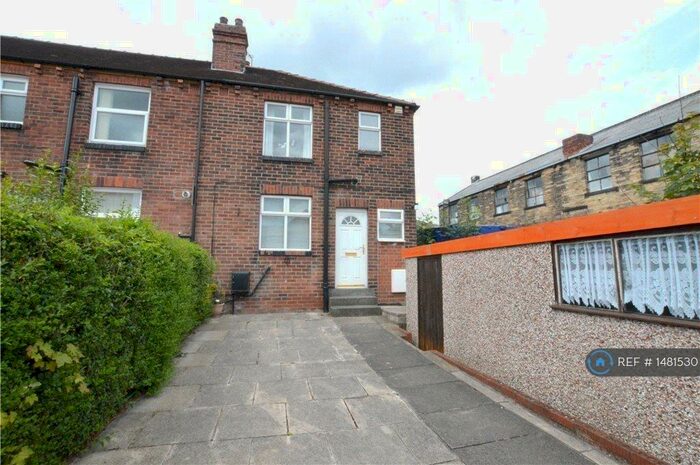 3 Bedroom End Of Terrace House To Rent In Stanningley, Leeds, LS28