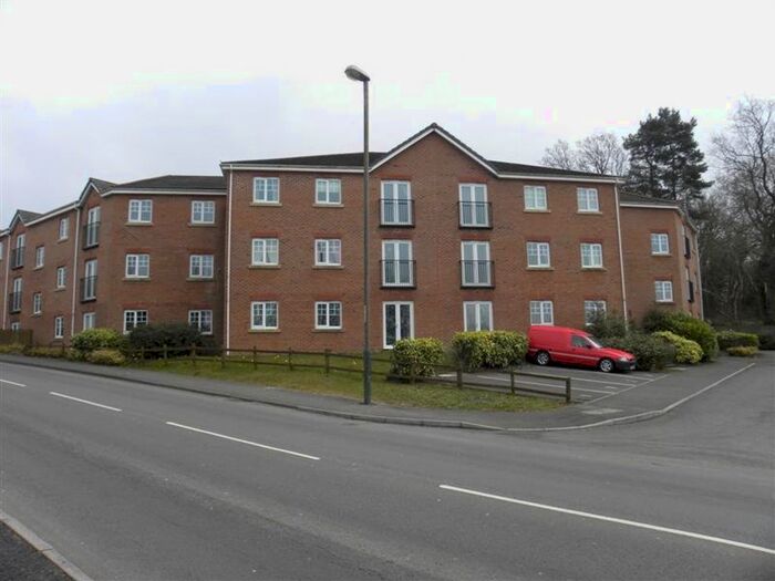 2 Bedroom Flat To Rent In Newbridge Road, Pontllanfraith, Blackwood NP12