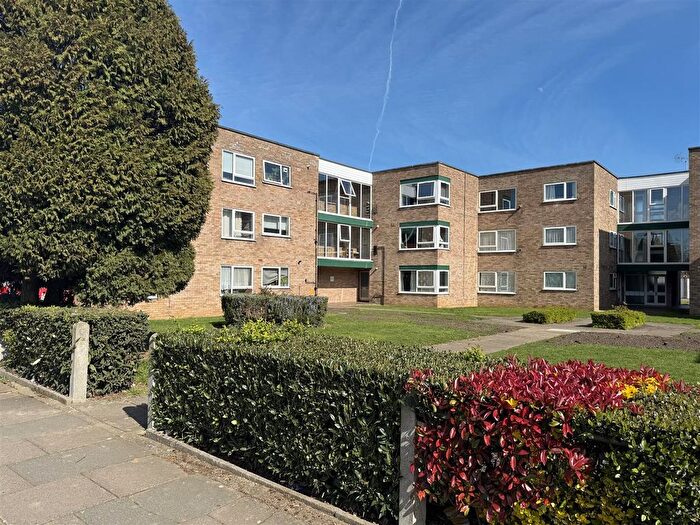 2 Bedroom Flat To Rent In Sudbury Avenue, Wembley, HA0