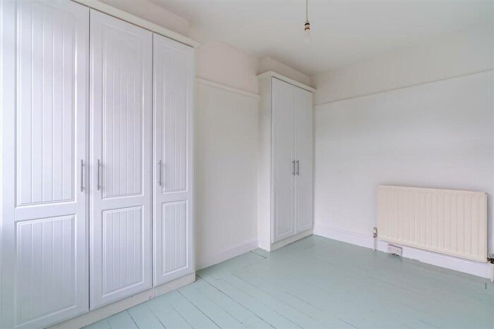 2 Bedroom Flat To Rent In *Available Now* Birchwood Avenue, High Heaton, NE7