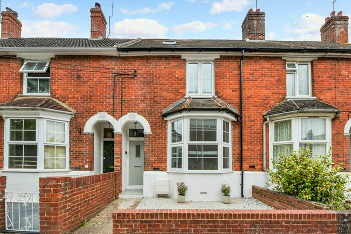 3 Bedroom Detached House To Rent In Charles Street, Petersfield, Hampshire, GU32