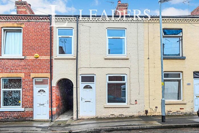 3 Bedroom Terraced House To Rent In John Street, Worskop, S80