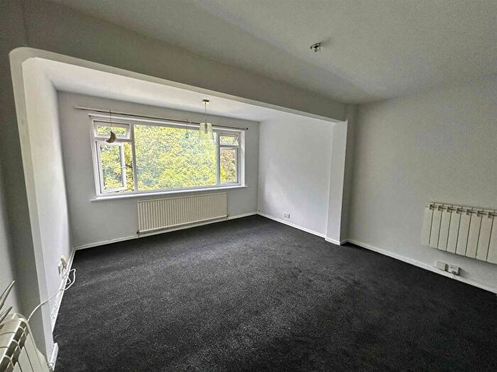 1 Bedroom Flat To Rent In Wakefield Court, Moseley, Birmingham, B13