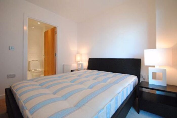 2 Bedroom Flat To Rent In . Barge Walk, Greenwich, London, SE10