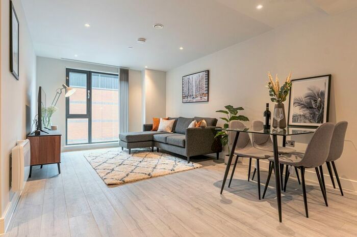 2 Bedroom Flat To Rent In Broad Street, Birmingham, B15