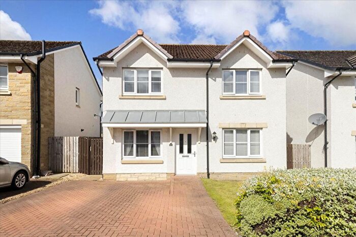 4 Bedroom Detached House For Sale In Whitehouse Avenue, Gorebridge, EH23