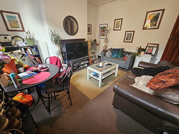 2 Bedroom Semi-Detached House To Rent In Pennington Terrace, Leeds, LS6