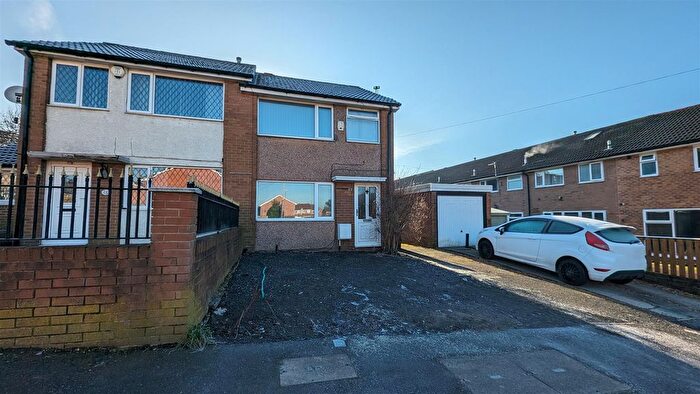 3 Bedroom Semi-Detached House To Rent In Groves Hall Road, Dewsbury, WF13