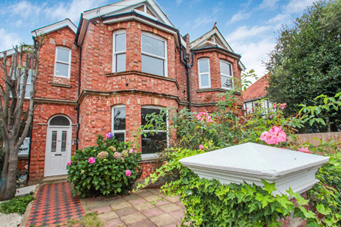 1 Bedroom Flat To Rent In Boundary Road, Worthing, BN11