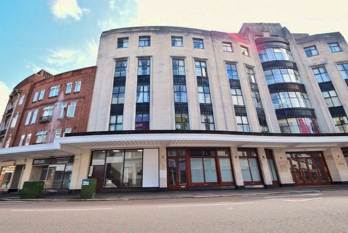 4 Bedroom Flat To Rent In Bournemouth, BH1