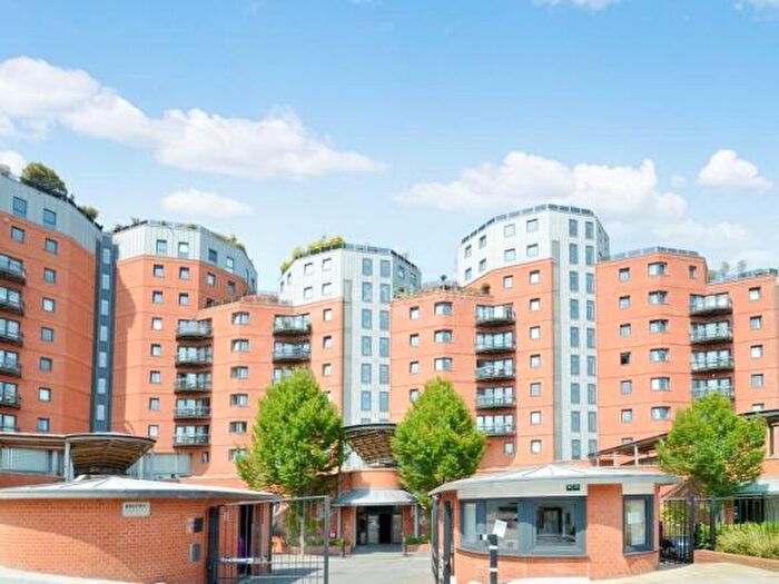 3 Bedroom Apartment To Rent In New Atlas Wharf, Arnham Place, Westferry, Cross Harbour, Canary Wharf, London, E14