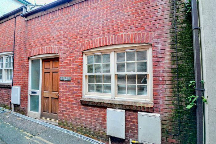 1 Bedroom Detached House To Rent In Friernhay Street, Exeter, EX4
