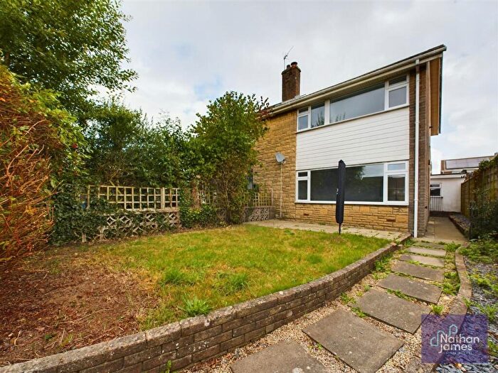 3 Bedroom Semi-Detached House For Sale In Ash Grove, Caldicot, NP26