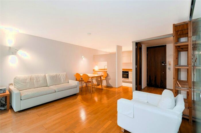 1 Bedroom Apartment To Rent In Myddelton Passage, London, EC1R