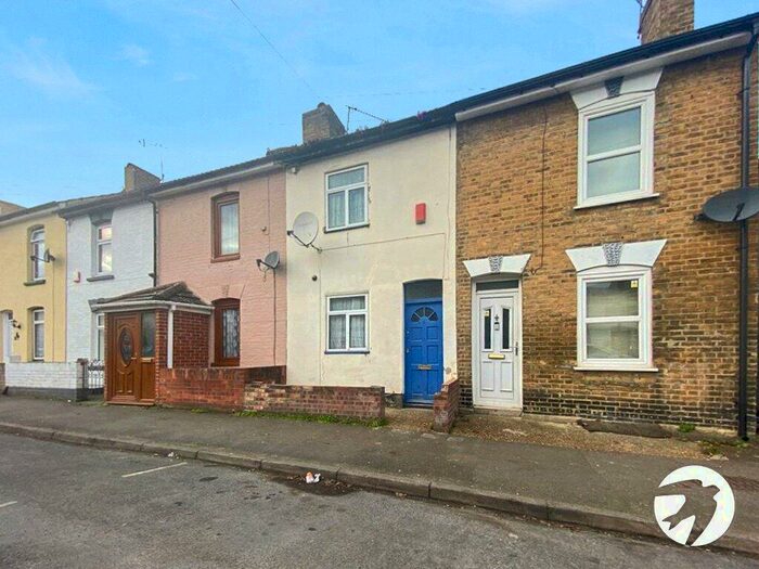 2 Bedroom Terraced House To Rent In Albany Road, Chatham, Kent, ME4