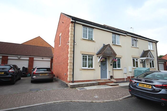 3 Bedroom Semi-Detached House For Sale In Four Acre Meadow, Bridgwater, TA6