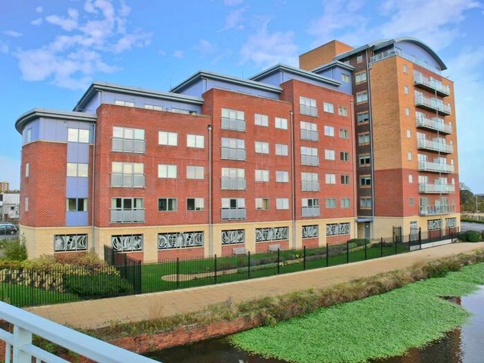 2 Bedroom Flat To Rent In Waterside Way, Wakefield, WF1