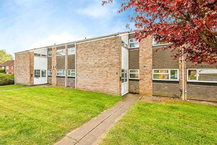 1 Bedroom Flat For Sale In Castle Avenue, Northampton, NN5