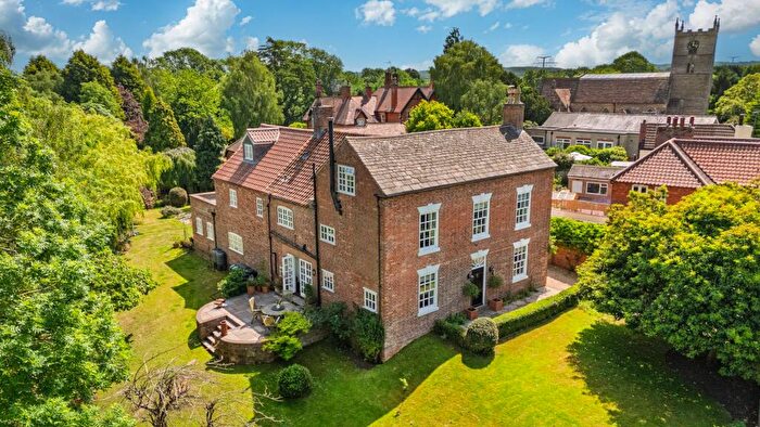 6 Bedroom Detached House For Sale In An Exquisite Blend Of Character And Modern Comforts..., NG22