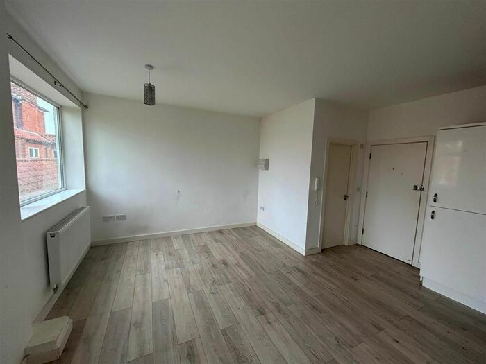 1 Bedroom Studio To Rent In Church Street, Dereham, NR19