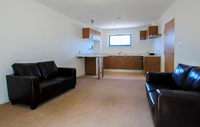 2 Bedroom Flat To Rent In Radyr Place, Gabalfa, CF14