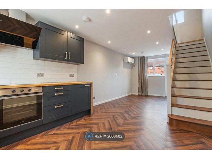 1 Bedroom Terraced House To Rent In Nuthatch Gardens, London, SE28