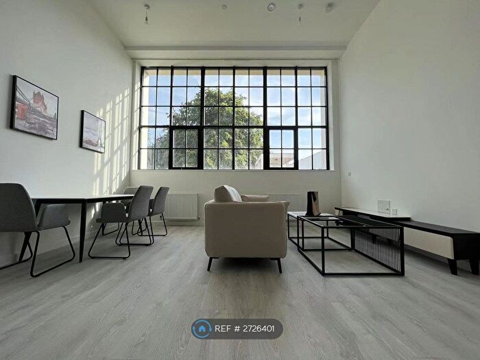 1 Bedroom Flat To Rent In Truscon House, Hayes, UB3